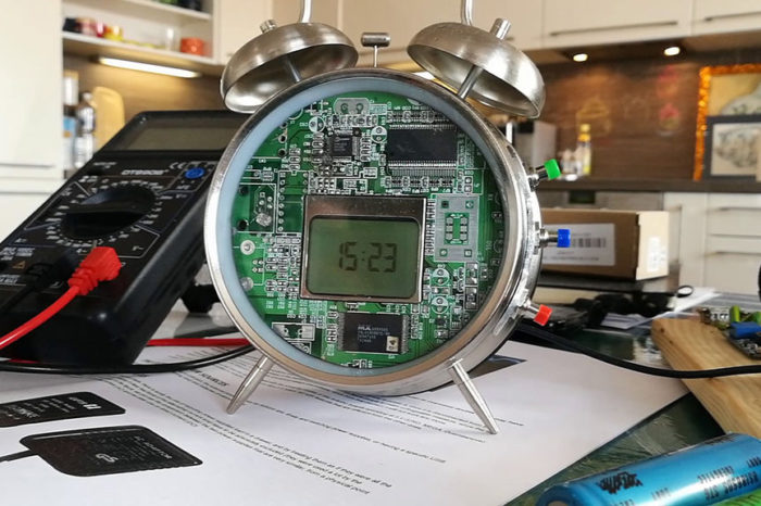 DIY : Transformer un vieux réveil en horloge-station météo à base d'Arduino